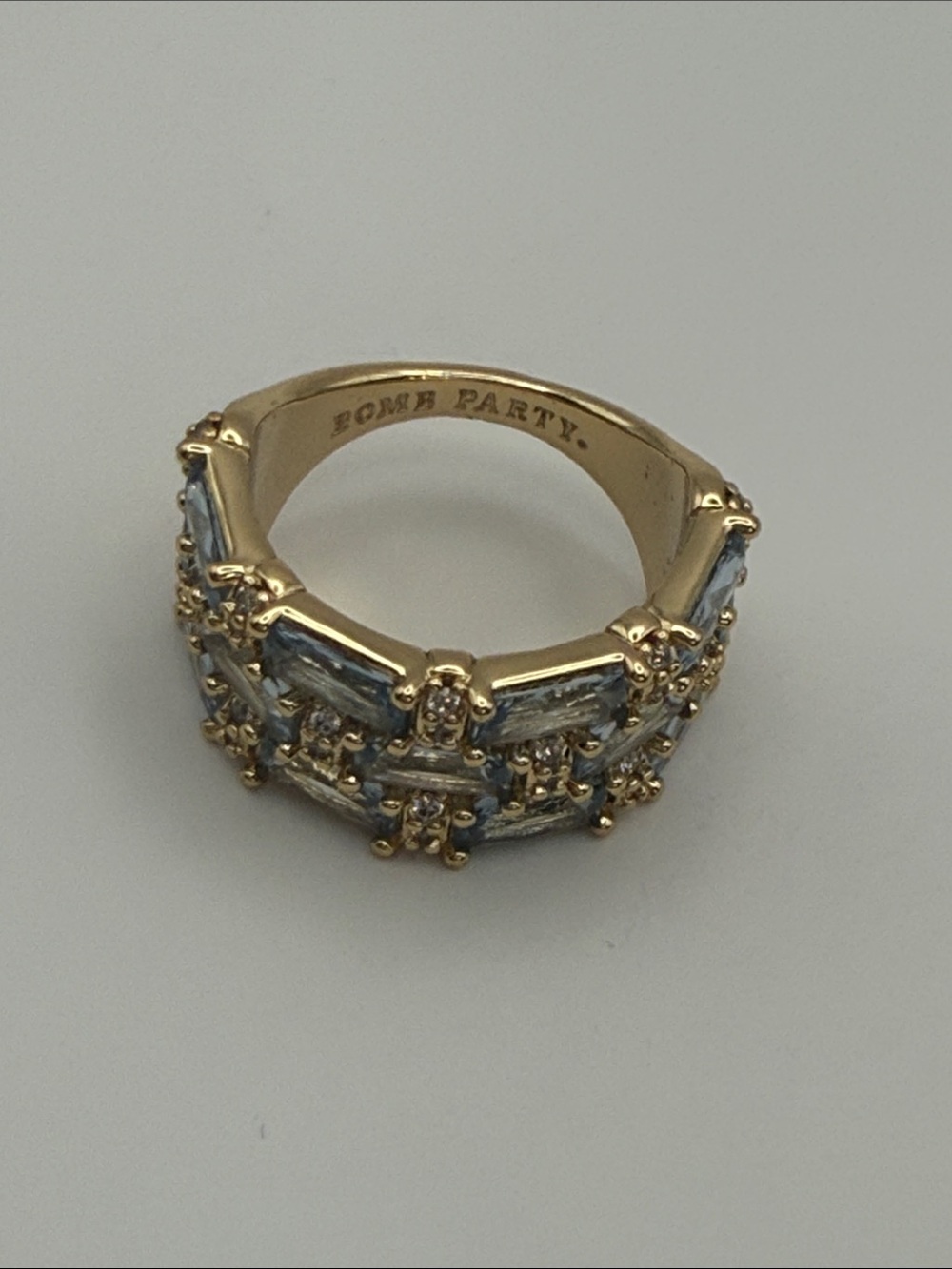 Bomb Party Size 6 Gold / Blue stones